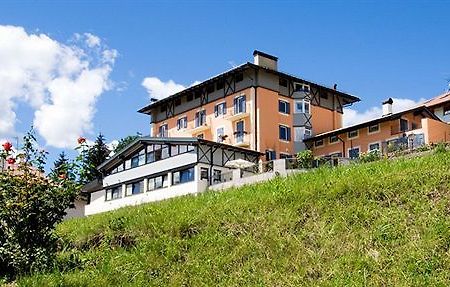 Residenza Bagni & Miramonti Aparthotel Cavalese Buitenkant foto